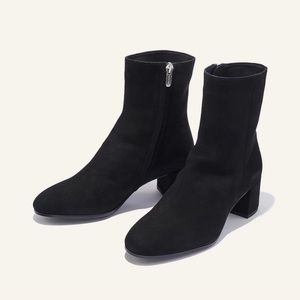 NWT Margaux Black Suede Boots Size 8 / 38.5